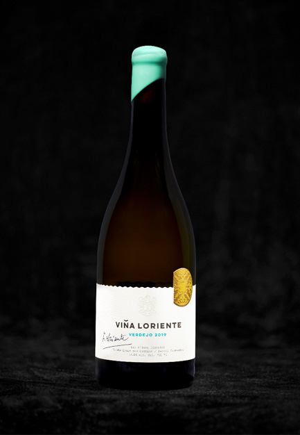 Verdejo render with black background